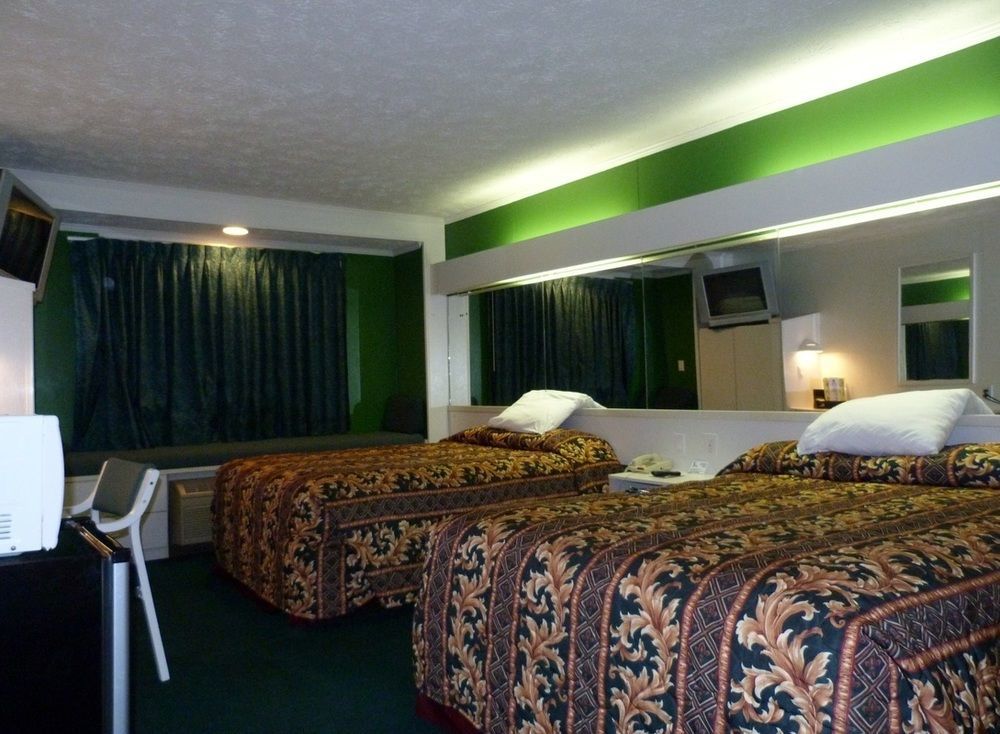 Holiday Lodge - Greensboro/Lake Oconee ภายนอก รูปภาพ